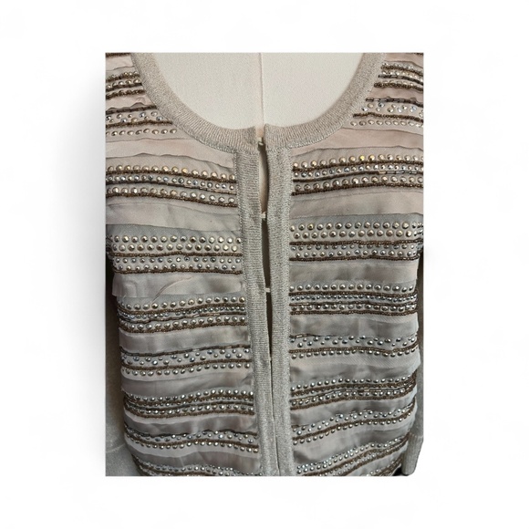 ✨🤍 EUC WHITE HOUSE BLACK MARKET Champagne Metallic Embellished Cardigan | Sz M - Picture 2 of 7